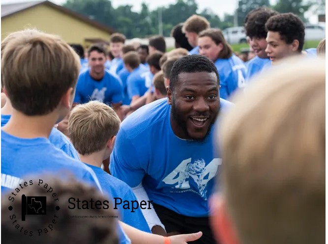 Colts’ Zaire Franklin hosts youth football camp at Central High School